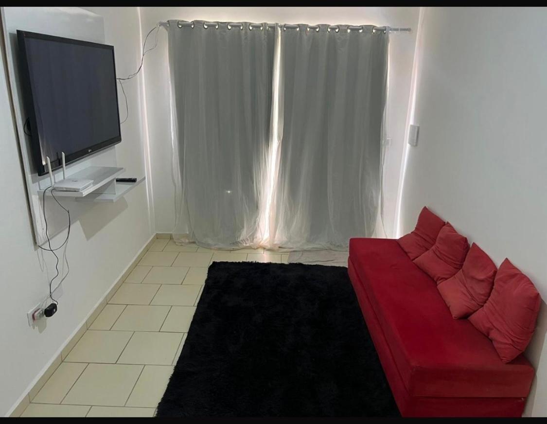 Minha Casa, Sua Casa *